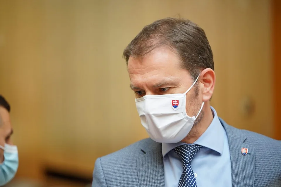 Read more about the article Ako sa Matovič (ne)ospravedlnil za rokovanie s Kollárom v nemocnici