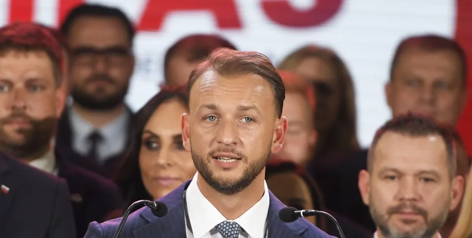 Read more about the article Po sneme strany: Pre Hlas-SD je červenou čiarou akákoľvek úvaha o vystúpení z EÚ alebo NATO