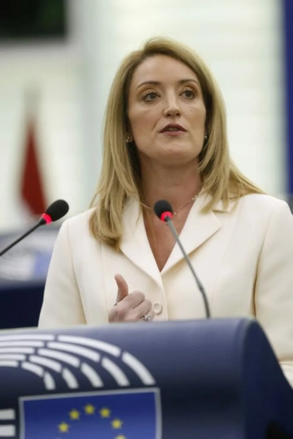 Read more about the article Šéfka Európskeho parlamentu pricestuje na návštevu Slovenska