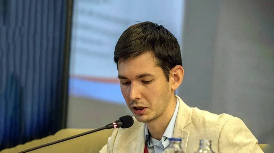 Read more about the article Bekmatov o “grinpisákoch”: Zhromaždenie nemali povolené. Naschvál. Chceli políciu a násilie