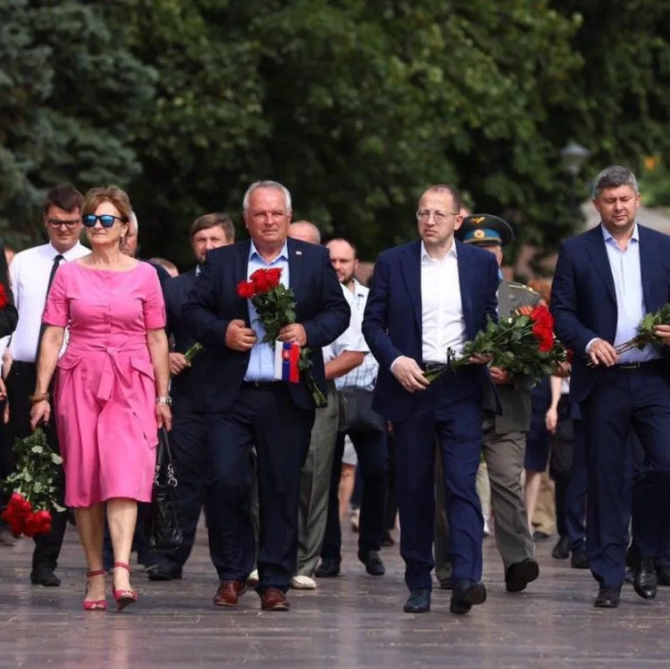 Read more about the article Radačovský: Som pansláv… Osvienčim bol oslobodený vďaka Červenej armáde.