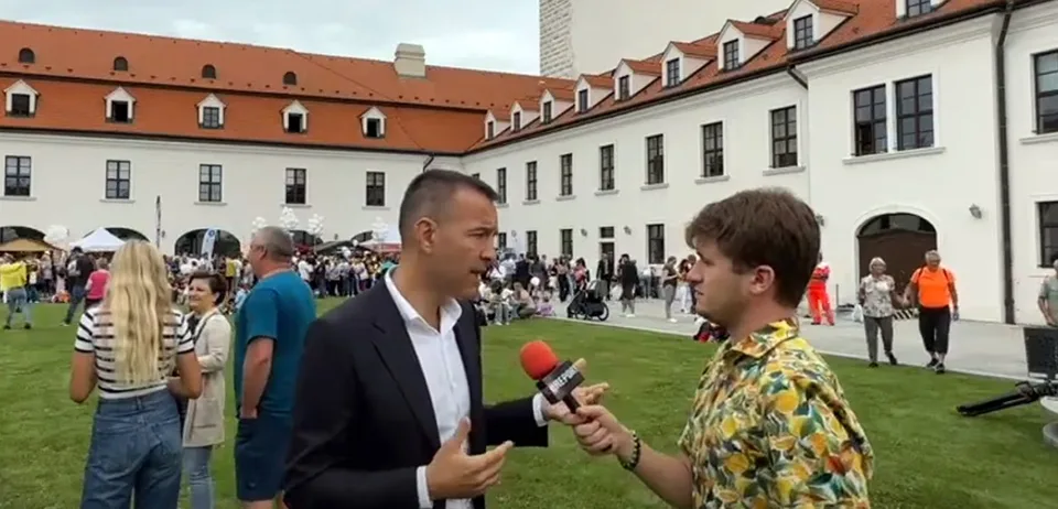 Read more about the article Drucker pre eReport: Na Slovensko sa rúti ekonomická katastrofa!