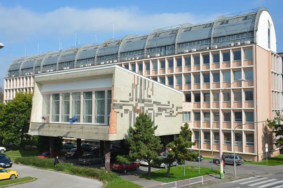 Read more about the article Informačné kancelárie – most medzi obeťami a pomocou